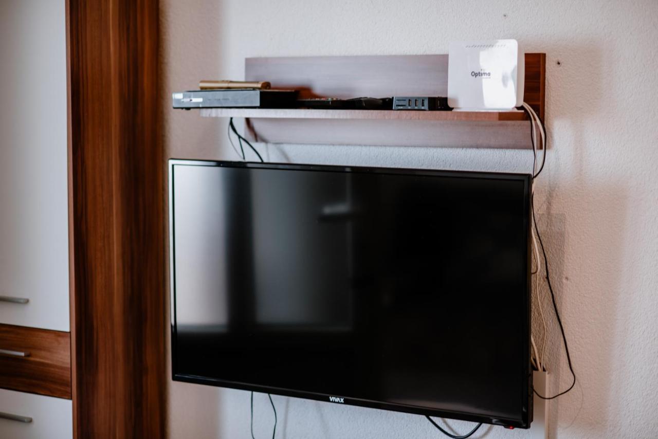 Apartmán Apartmens Leona Karlobag Exteriér fotografie