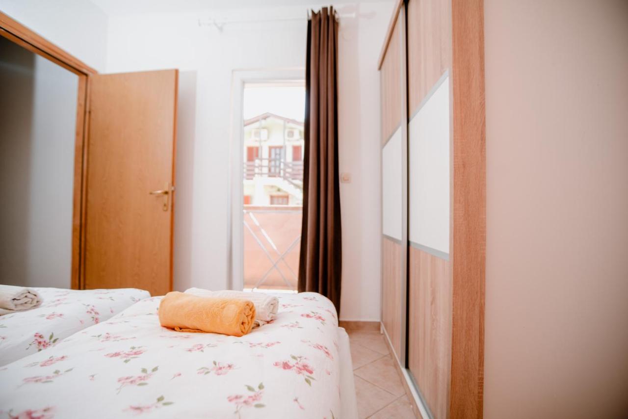 Apartmán Apartmens Leona Karlobag Exteriér fotografie