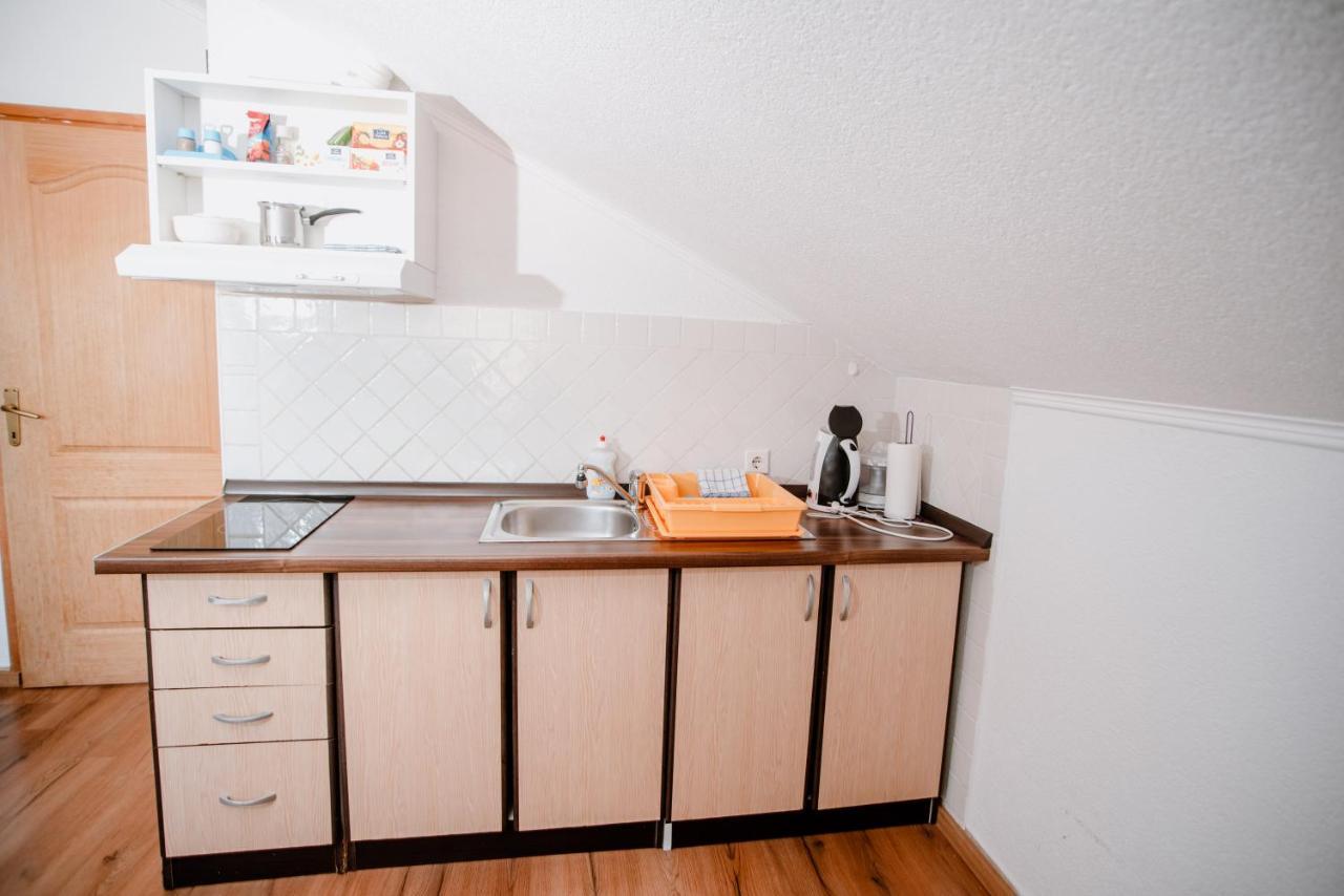 Apartmán Apartmens Leona Karlobag Exteriér fotografie