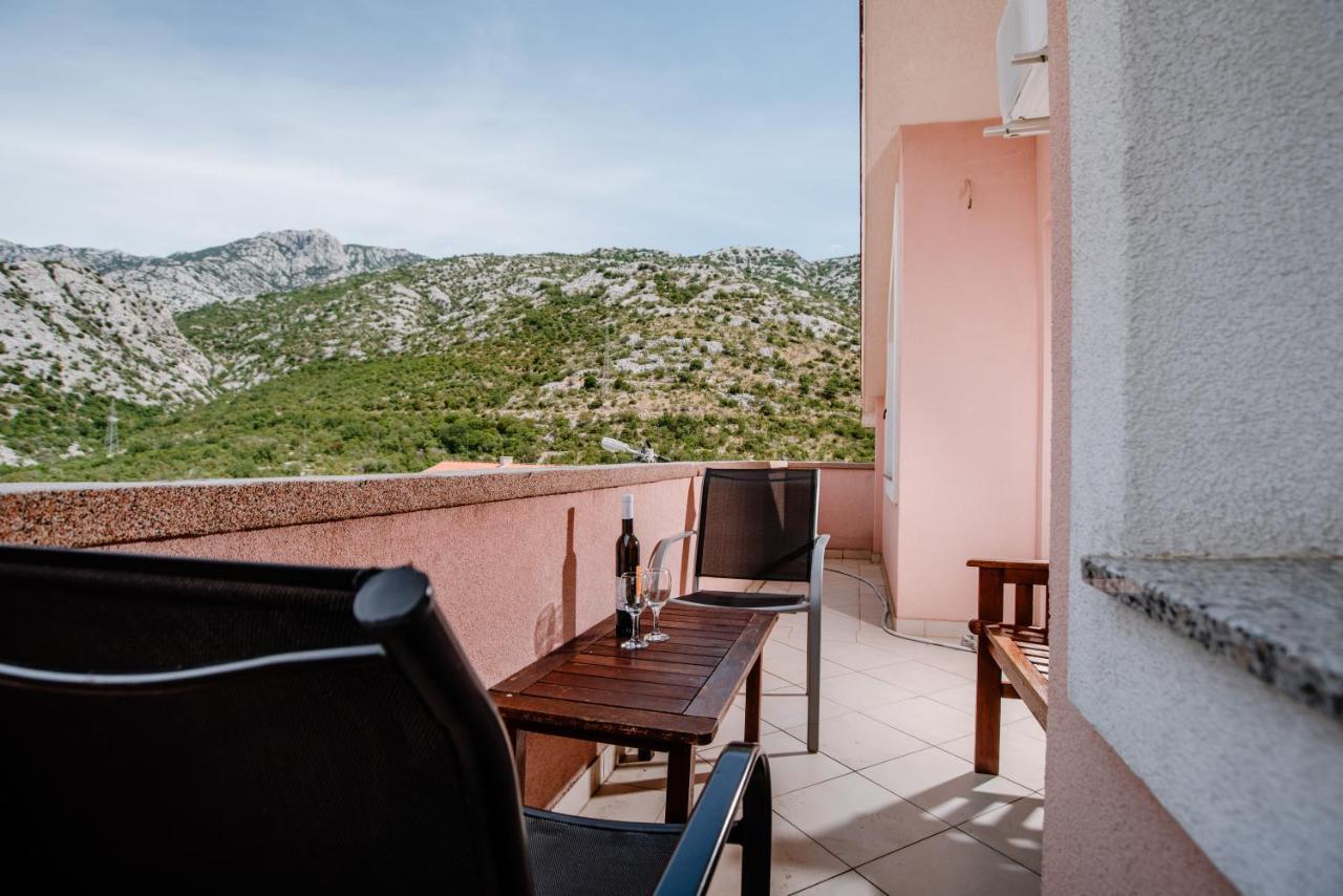 Apartmán Apartmens Leona Karlobag Exteriér fotografie