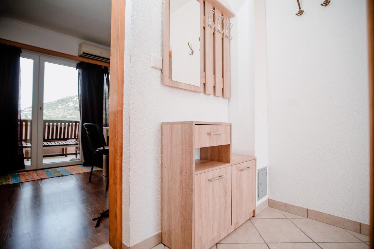 Apartmán Apartmens Leona Karlobag Exteriér fotografie