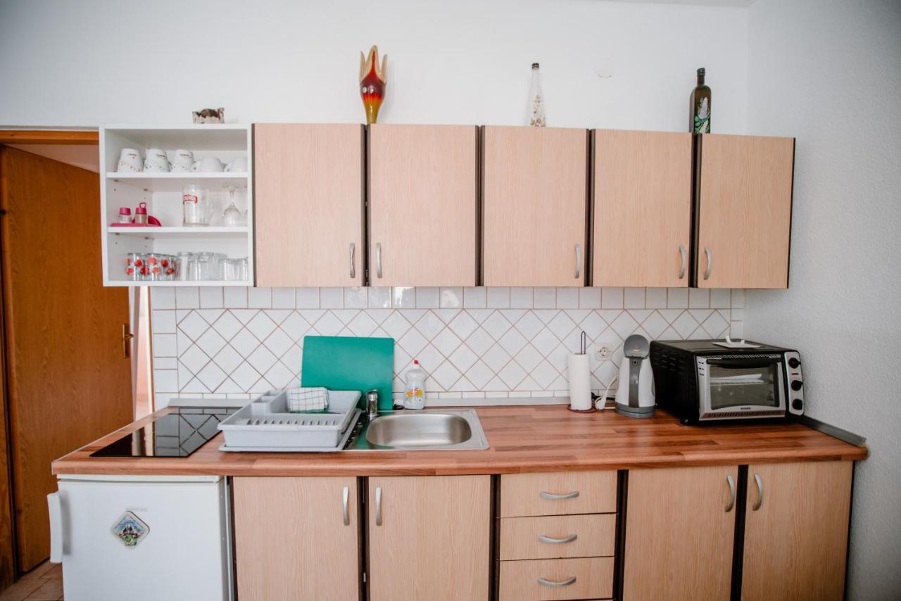 Apartmán Apartmens Leona Karlobag Exteriér fotografie