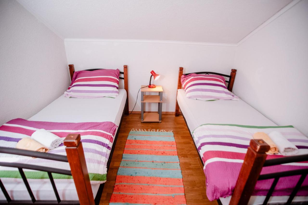 Apartmán Apartmens Leona Karlobag Exteriér fotografie